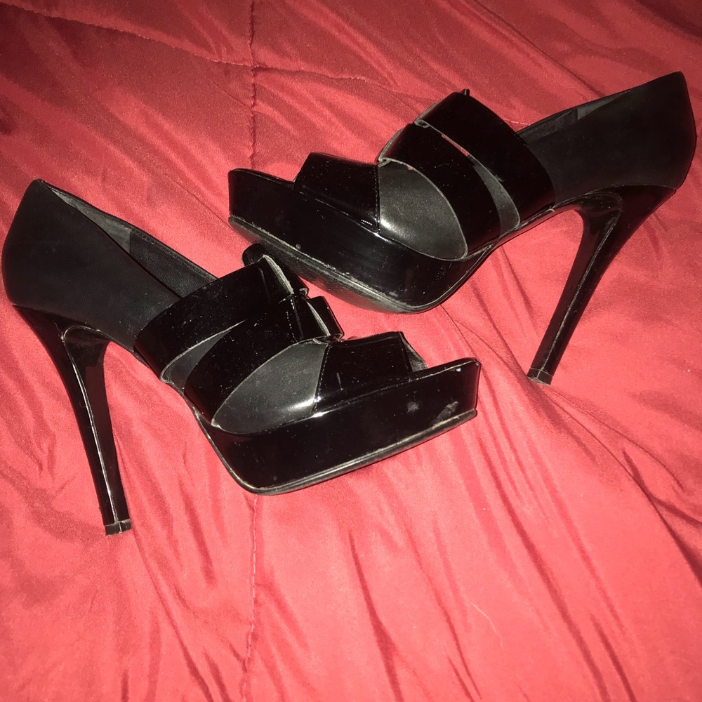 BCBG Women’s Pumps Size 5